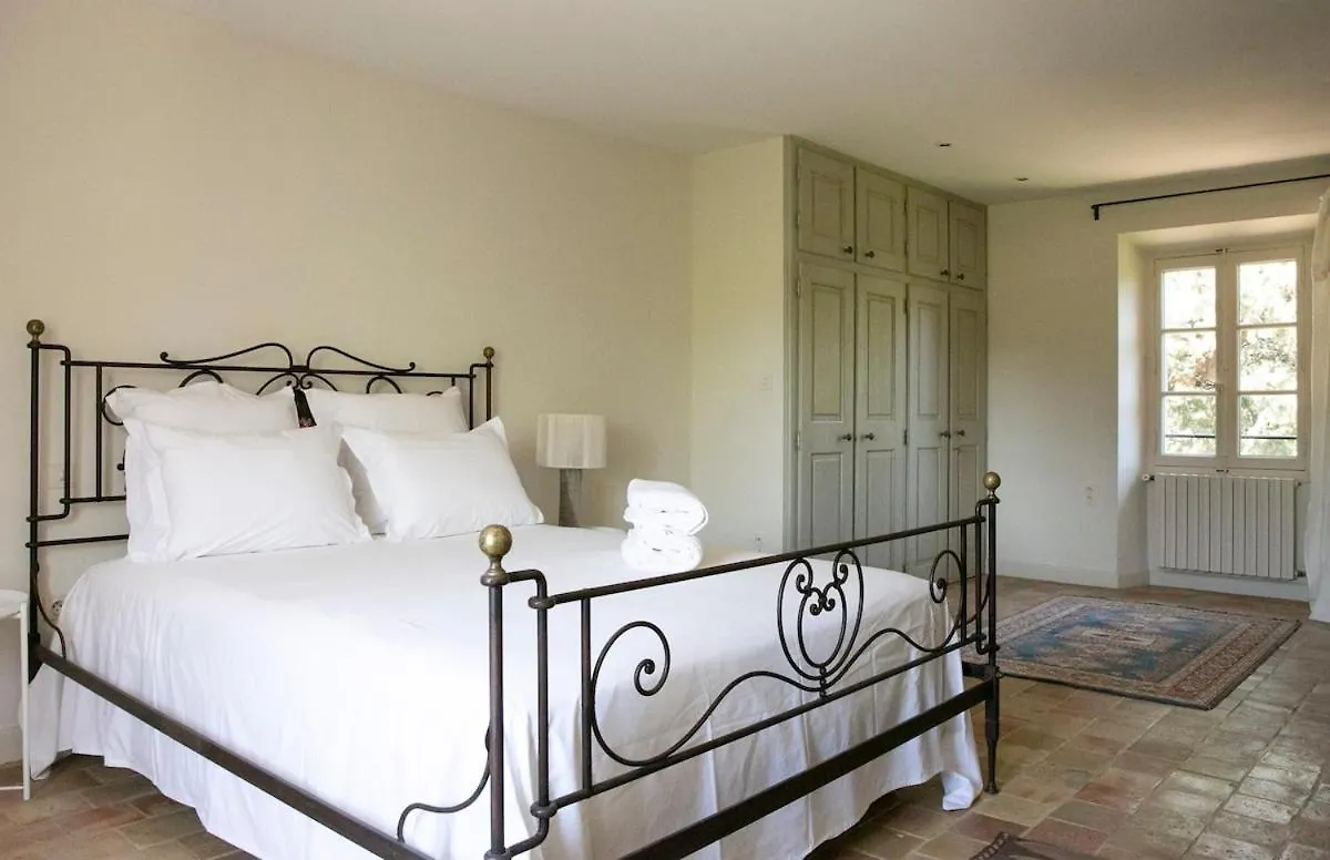 Le Mas Provencal D'Aurelie Carpentras 0*,  France